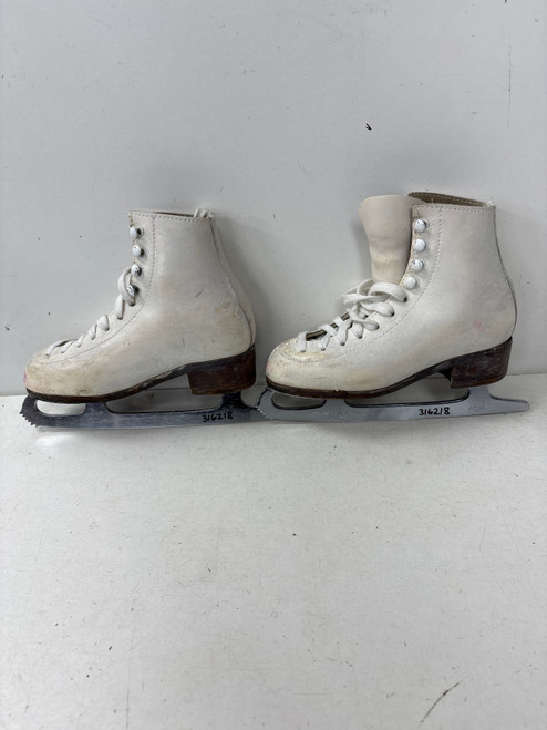 Vist Large View of Product Image Which is Used SHEFFIELD Girls Figure Skate White Junior 01