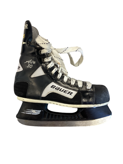 Vist Large View of Product Image Which is Used Bauer AIR 30 Junior Hockey Skate Junior 02