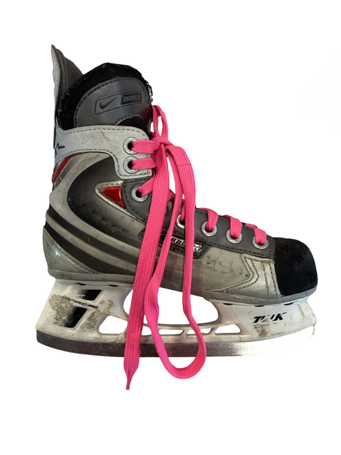 Vist Large View of Product Image Which is Used Bauer VAPOR XII Youth Hockey Skate Youth 12.0