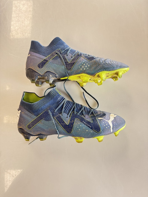 Vist Large View of Product Image Which is Used Puma Soccer Cleats Navy Blue Senior 9