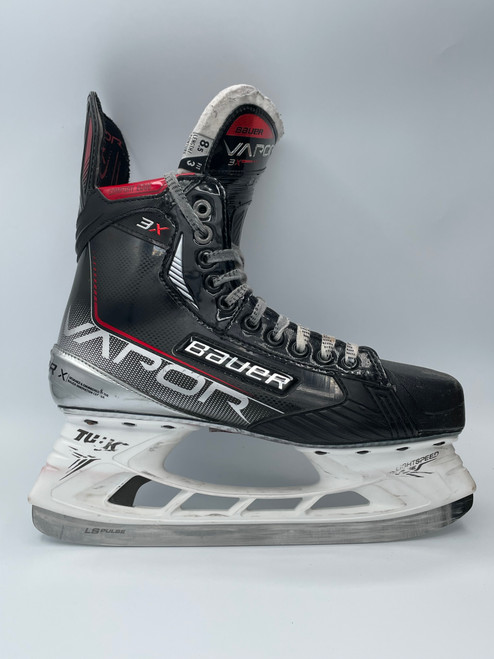 Vist Large View of Product Image Which is Used Bauer 3X Senior Hockey Skate Senior 8.5