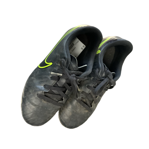 Vist Large View of Product Image Which is Used Nike Soccer Cleats Black Junior 01.5