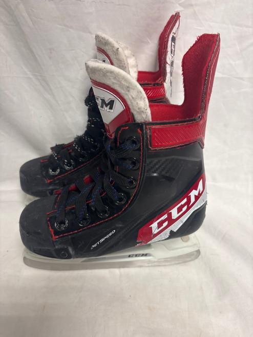Vist Large View of Product Image Which is Used CCM JETSPEED Youth Hockey Skate Youth 10.0