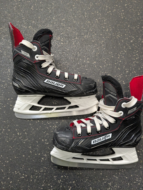 Vist Large View of Product Image Which is Used Bauer NS SKATES Youth Hockey Skate Youth 13.0