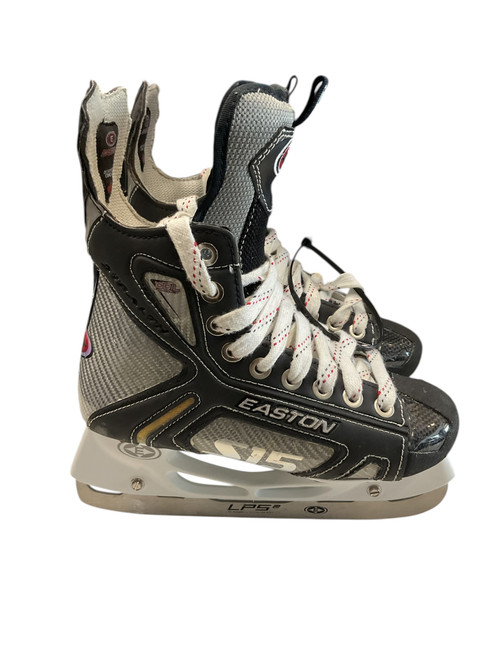 Vist Large View of Product Image Which is Used Easton S15 SZ 3.0 Junior Hockey Skate Black And Grey Junior 03