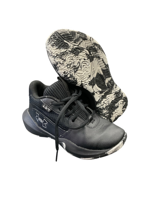 Vist Large View of Product Image Which is Used Under Armour Basketball Shoes Y Black Junior 01.5
