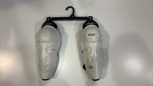 Vist Large View of Product Image Which is Used Easton SG 10IN WHITE Junior Shin Guards White 10"