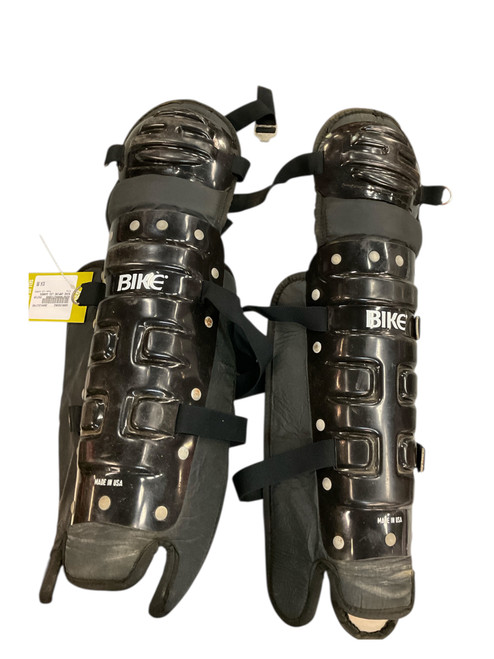 Vist Large View of Product Image Which is Used Bike LEG GUARDS Umpire Leg Guards