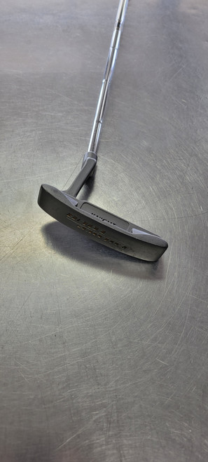 Vist Large View of Product Image Which is Used Knight Jr Putter RH