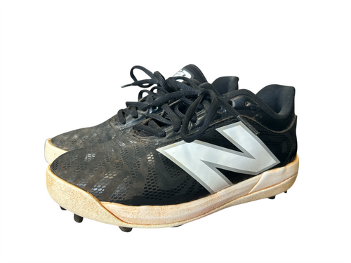 Vist Large View of Product Image Which is Used New Balance 4040V7 RUBBER-MOLDED BB/SB Cleats Black Junior 02.5