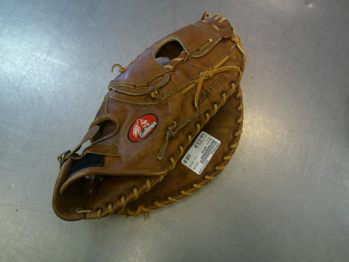 Vist Large View of Product Image Which is Used Nokona SBM100 BB/SB First Base RH Throw Brown 12 1/2"