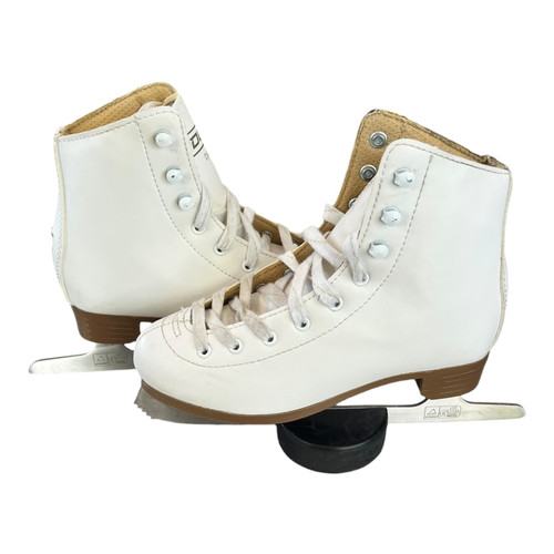 Vist Large View of Product Image Which is Used DBX CLASSIC FIGURE SKATES Girls Figure Skate White Junior 02