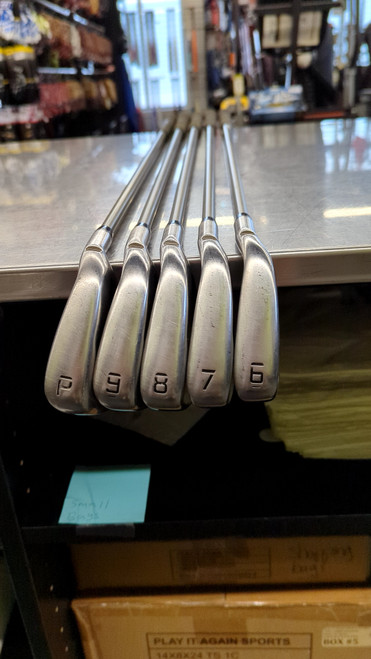 Vist Large View of Product Image Which is Used Tommy Armour 845 MAX MM21 Mens Iron Set RH 6I-PW