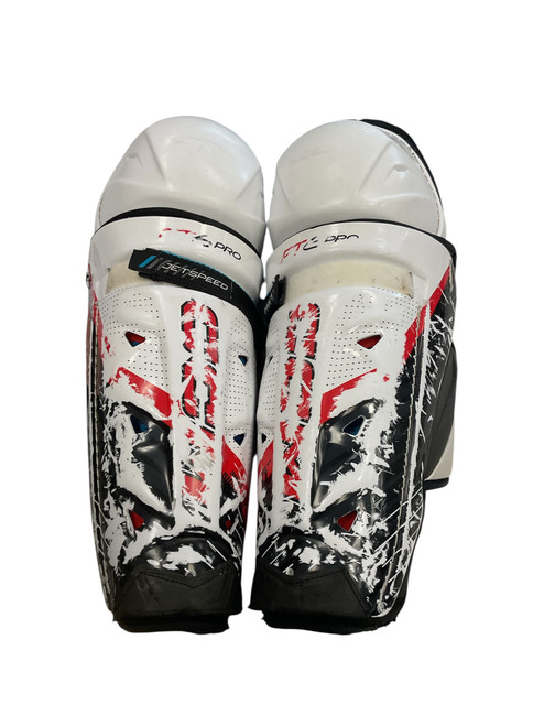 Vist Large View of Product Image Which is Used CCM JET SPEED FT6PRO Senior Shin Guards White 15"
