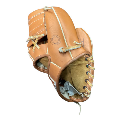 Vist Large View of Product Image Which is Used CANADIAN TIRE PLAYMAKER BB/SB Glove RH Throw Brown 8"