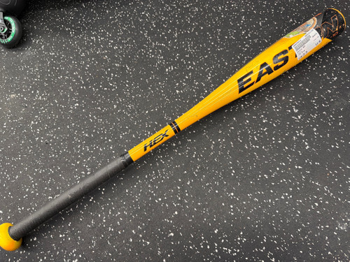 Vist Large View of Product Image Which is Used Easton HEX BB/SB USA 2 1/4 Bat 28"