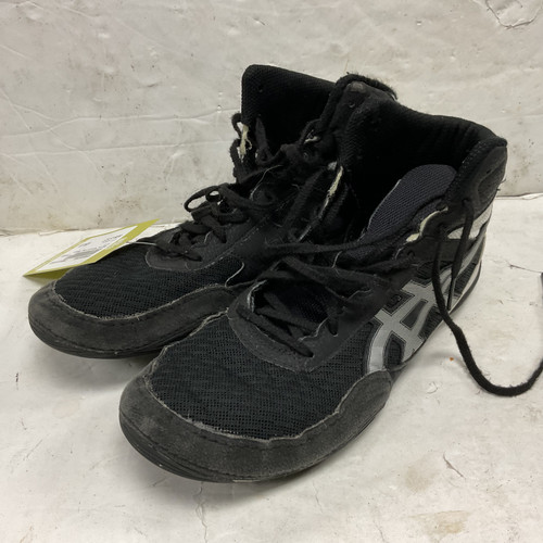 Vist Large View of Product Image Which is Used Asics Wrestling Shoes Black Senior 9.5