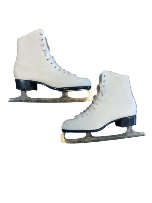 Vist Large View of Product Image Which is Used CCM WomensFigure Skate White Senior 9