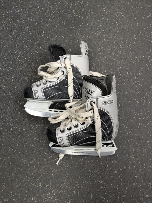 Vist Large View of Product Image Which is Used CCM 232 Youth Hockey Skate Youth 09.0