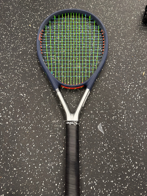 Vist Large View of Product Image Which is Used Head TI.S5 Adult Tennis Racquet None Unknown
