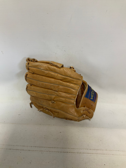 Vist Large View of Product Image Which is Used Mizuno BG304 BB/SB Glove RH Throw Brown 11 3/4"
