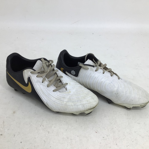 Vist Large View of Product Image Which is Used Nike PHANTOM SR 6.5 SOCCER CLEATS Soccer Cleats White Senior 6.5