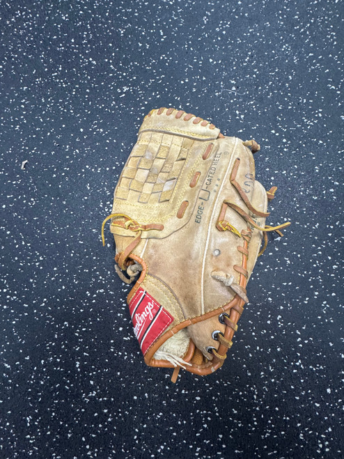 Vist Large View of Product Image Which is Used Rawlings RBG90 BB/SB Glove RH Throw Brown 11"
