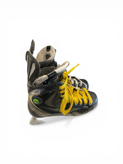 Vist Large View of Product Image Which is Used Reebok 9K SZ 5 Intermediate Hockey Skate Intermediate 5.0