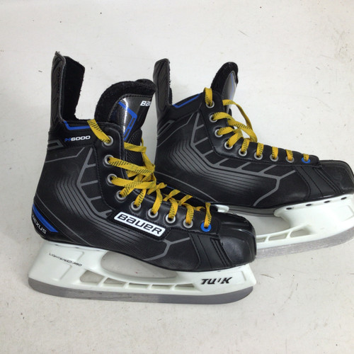 Vist Large View of Product Image Which is Used Bauer NEXUS 6000 SR 7R HOCKEY SKATE Senior Hockey Skate Senior 7