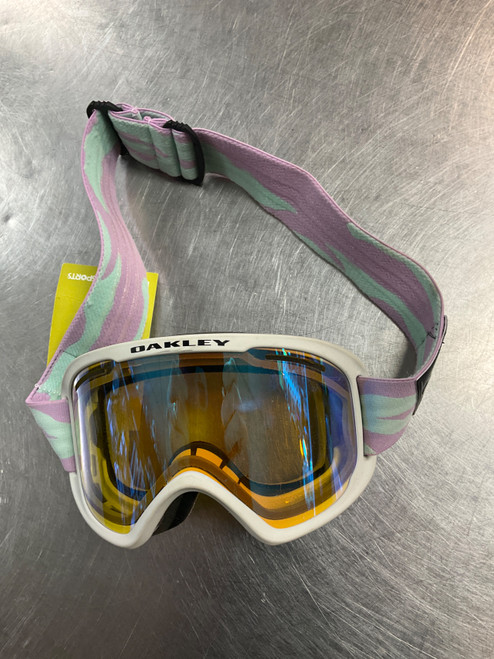Vist Large View of Product Image Which is Used Oakley Snow Goggles Adult White