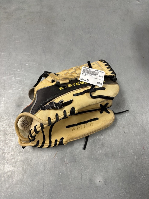 Vist Large View of Product Image Which is Used All-Star FGS7-PT BB/SB Glove RH Throw None 12"