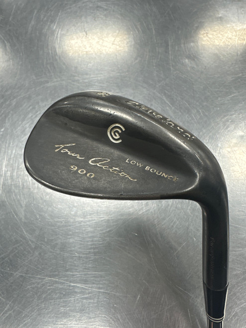 Vist Large View of Product Image Which is Used Cleveland 900 BLACK Golf Wedge Mens RH 58 Degree