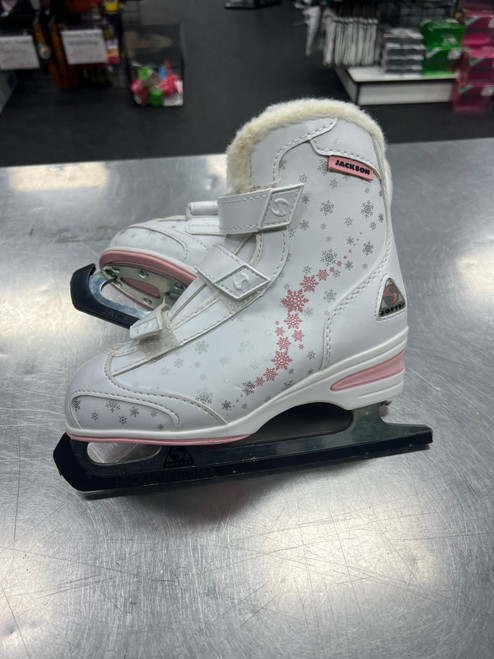 Vist Large View of Product Image Which is Used Jackson SOFTEC Girls Figure Skate White Junior 02