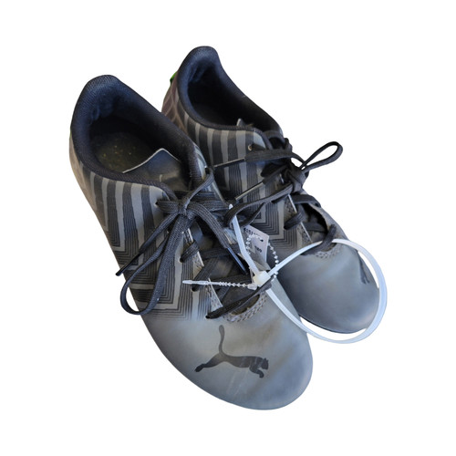 Vist Large View of Product Image Which is Used Puma CLEATS SZ2 Soccer Cleats Black Junior 02