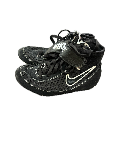 Vist Large View of Product Image Which is Used Nike NIKE Wrestling Shoes Black Junior 01