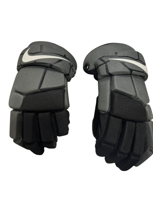 Vist Large View of Product Image Which is Used Nike VAPOR LT Lacrosse Gloves Junior Grey MD