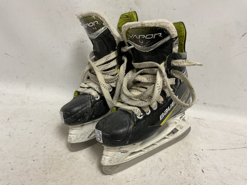 Vist Large View of Product Image Which is Used Bauer VAPOR X4 Junior Hockey Skate Black And Yellow Junior 02.5