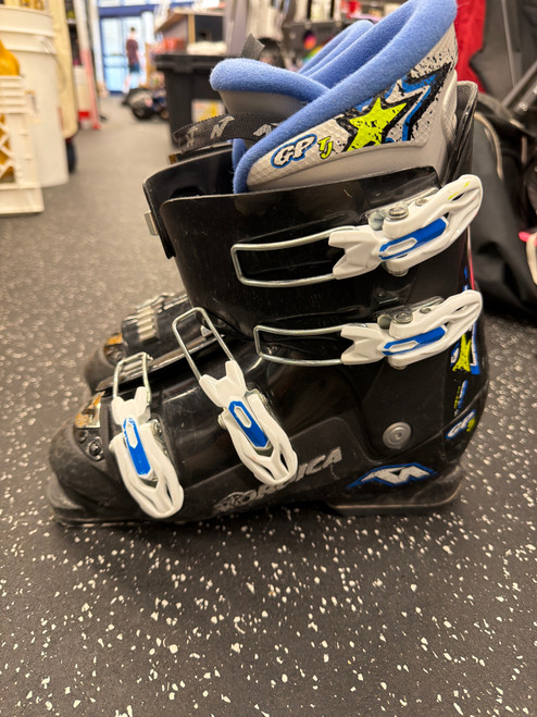 Vist Large View of Product Image Which is Used Nordica CP TJ Boys DH Ski Boot Black 250 MP - M07 - W08