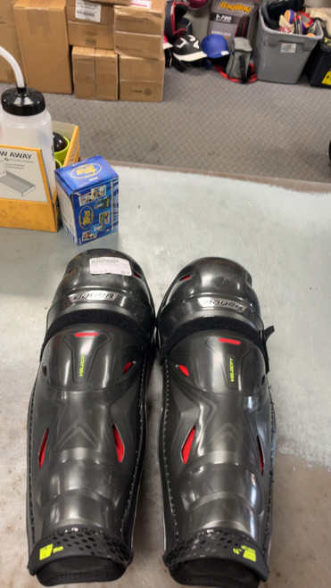 Vist Large View of Product Image Which is Used Bauer VAPOR VELOCITY Senior Shin Guards None 14"