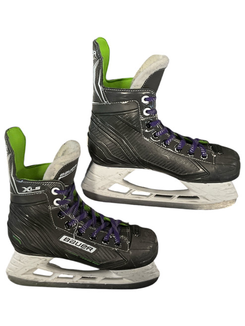 Vist Large View of Product Image Which is Used Bauer XLS Junior Hockey Skate Junior 04