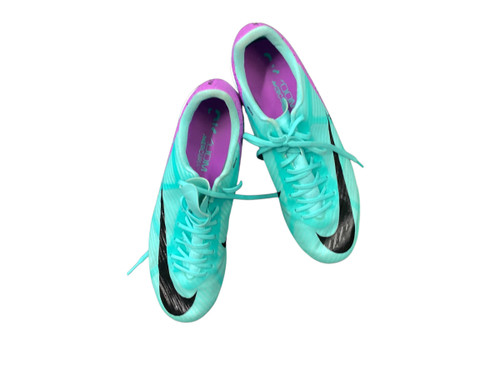 Vist Large View of Product Image Which is Used Nike Soccer Turf Shoes Kelly green Youth 08.5