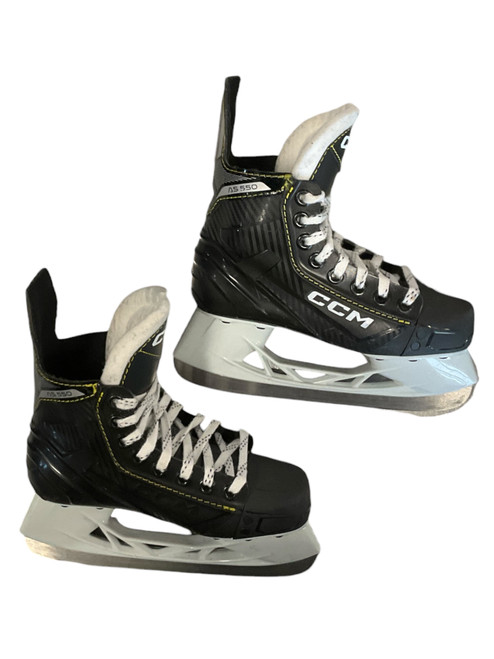 Vist Large View of Product Image Which is Used CCM TACK AS-550 Junior Hockey Skate Junior 01