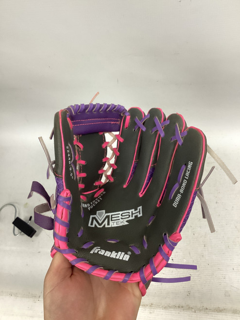Vist Large View of Product Image Which is Used Franklin MESH TEK BB/SB Glove RH Throw Grey 9 1/2"