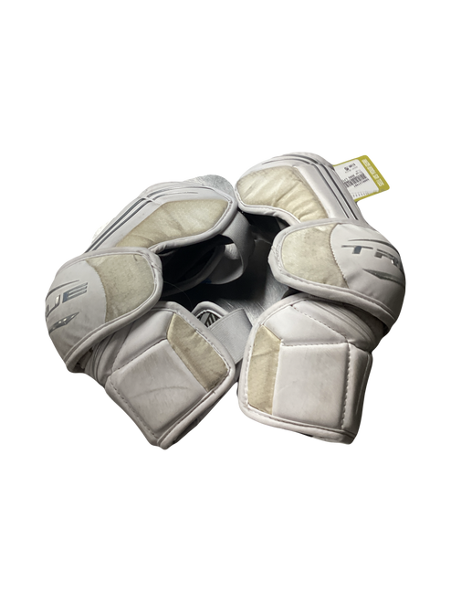 Vist Large View of Product Image Which is Used True ZERO LYTE Lacrosse Arm Pads/Guards White MD