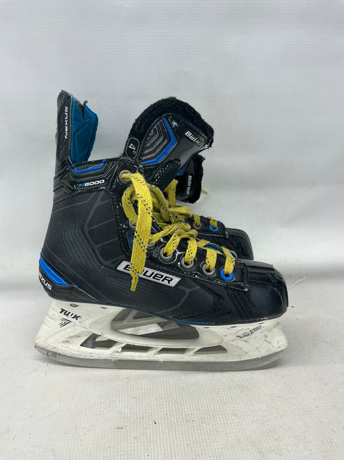 Vist Large View of Product Image Which is Used Bauer NEXUS 8000 Junior Hockey Skate Junior 04