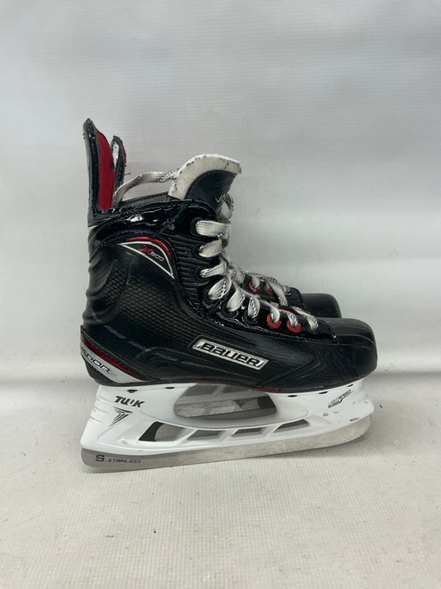 Vist Large View of Product Image Which is Used Bauer VAPOR X 600 Junior Hockey Skate Junior 03.5