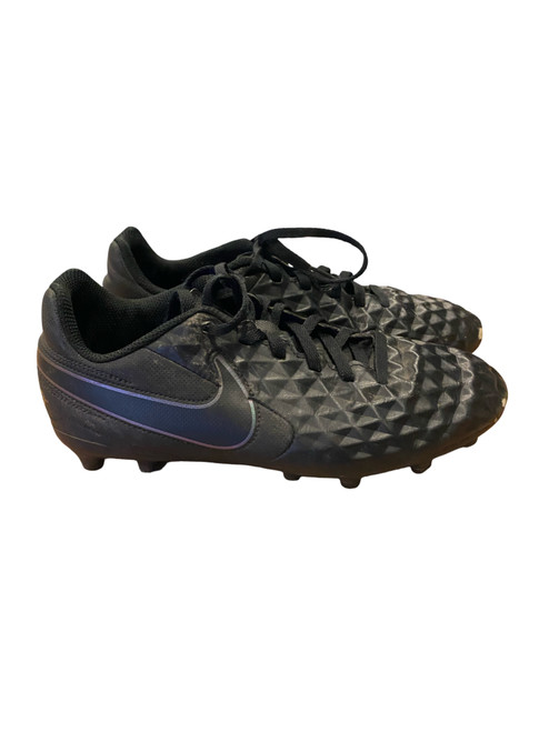 Vist Large View of Product Image Which is Used Nike Soccer Cleats Black Junior 04