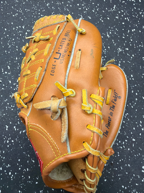 Vist Large View of Product Image Which is Used Rawlings RBG135 BB/SB Glove RH Throw Brown 11"