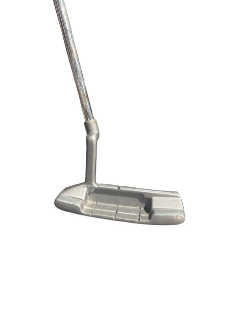 Vist Large View of Product Image Which is Used HUNTER Mens Putter RH