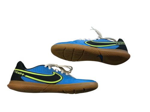 Vist Large View of Product Image Which is Used Nike TIEMPO Soccer Indoor Shoes Royal Blue Junior 04